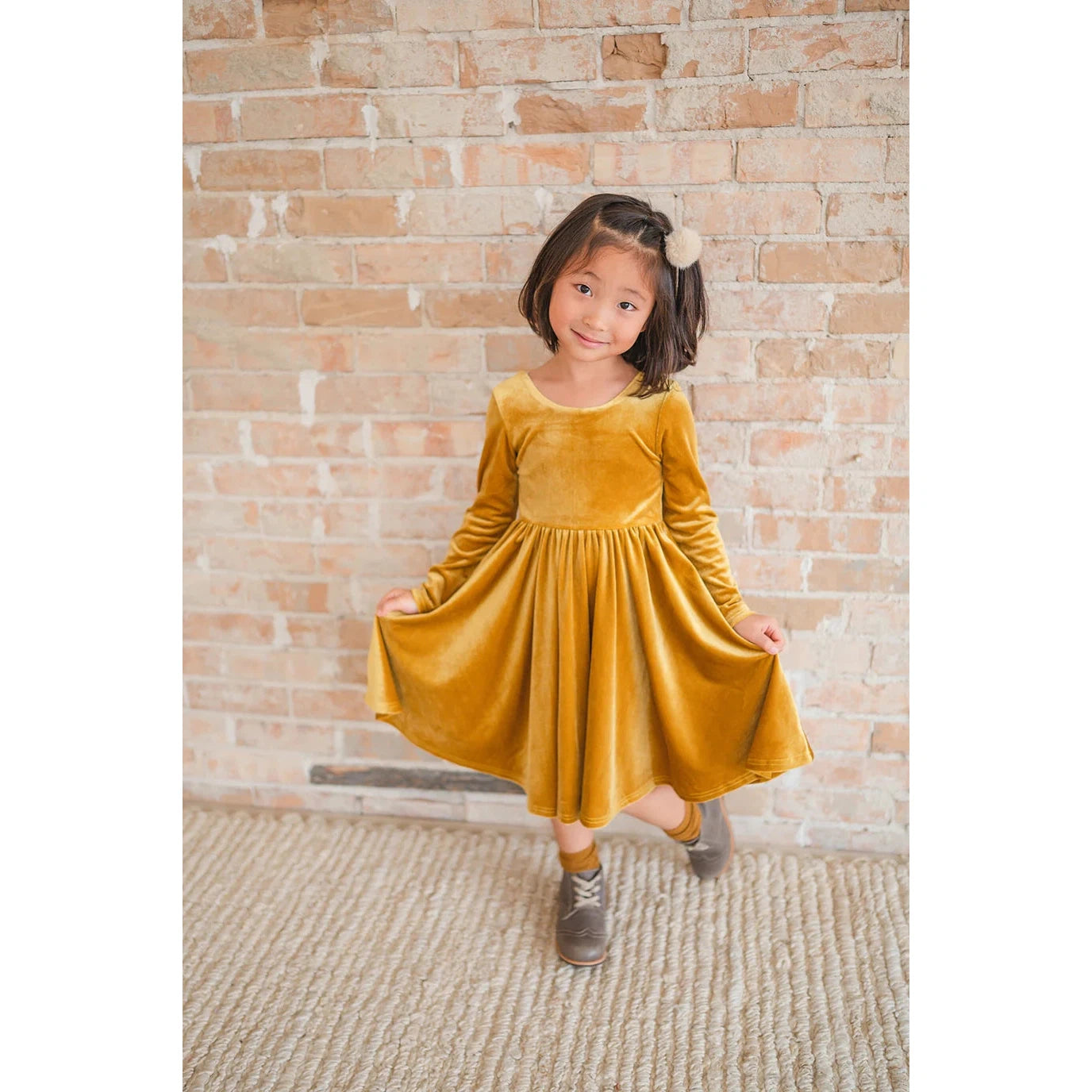 Fashion golden yellow velvet dress