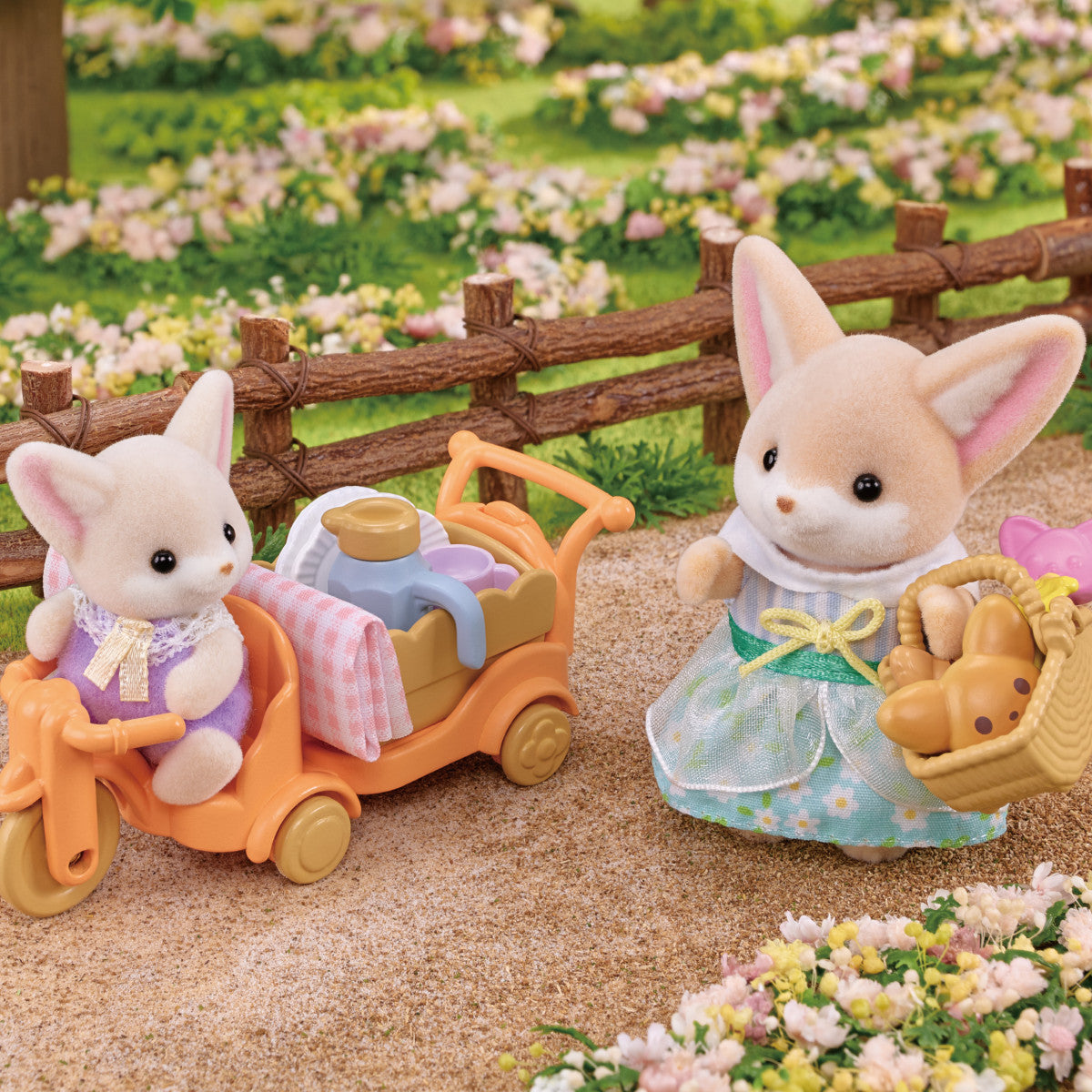 Calico Critters Sunny Picnic Set - Fennec Fox Sister & Baby-EPOCH Everlasting Play-Little Giant Kidz