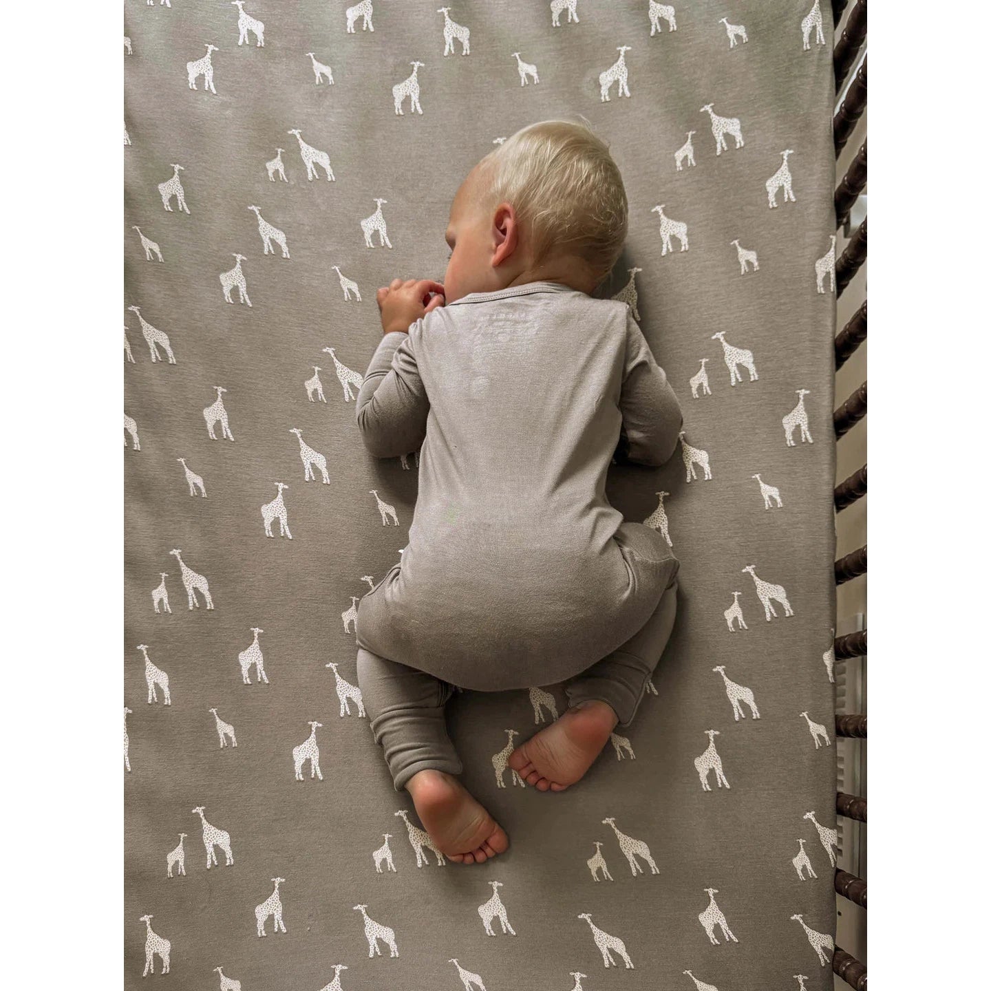 Gunamuna Giraffe Maple Crib Sheet-GUNAMUNA-Little Giant Kidz