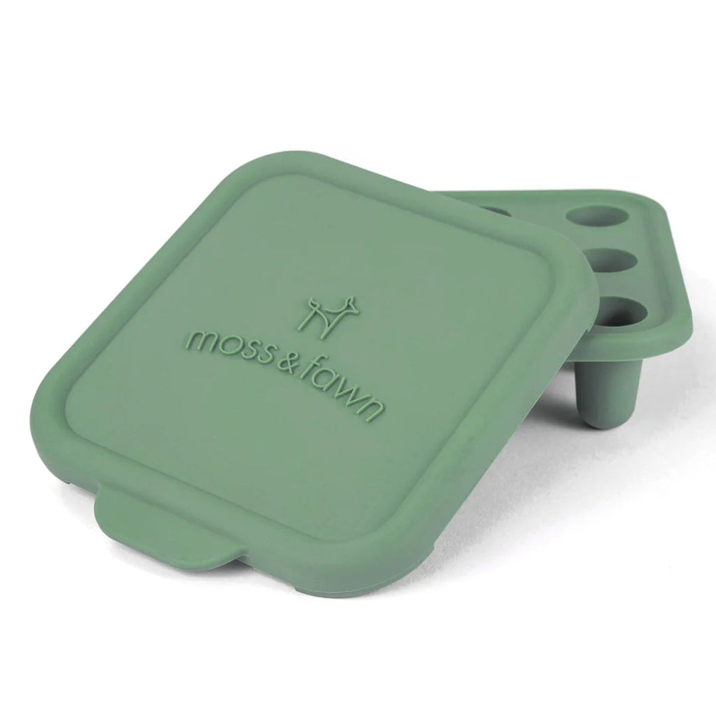 https://www.littlegiantkidz.com/cdn/shop/files/Moss-Fawn-Ice-Cube-Tray-Fern-Green-Moss-Fawn.webp?v=1686795288&width=1024