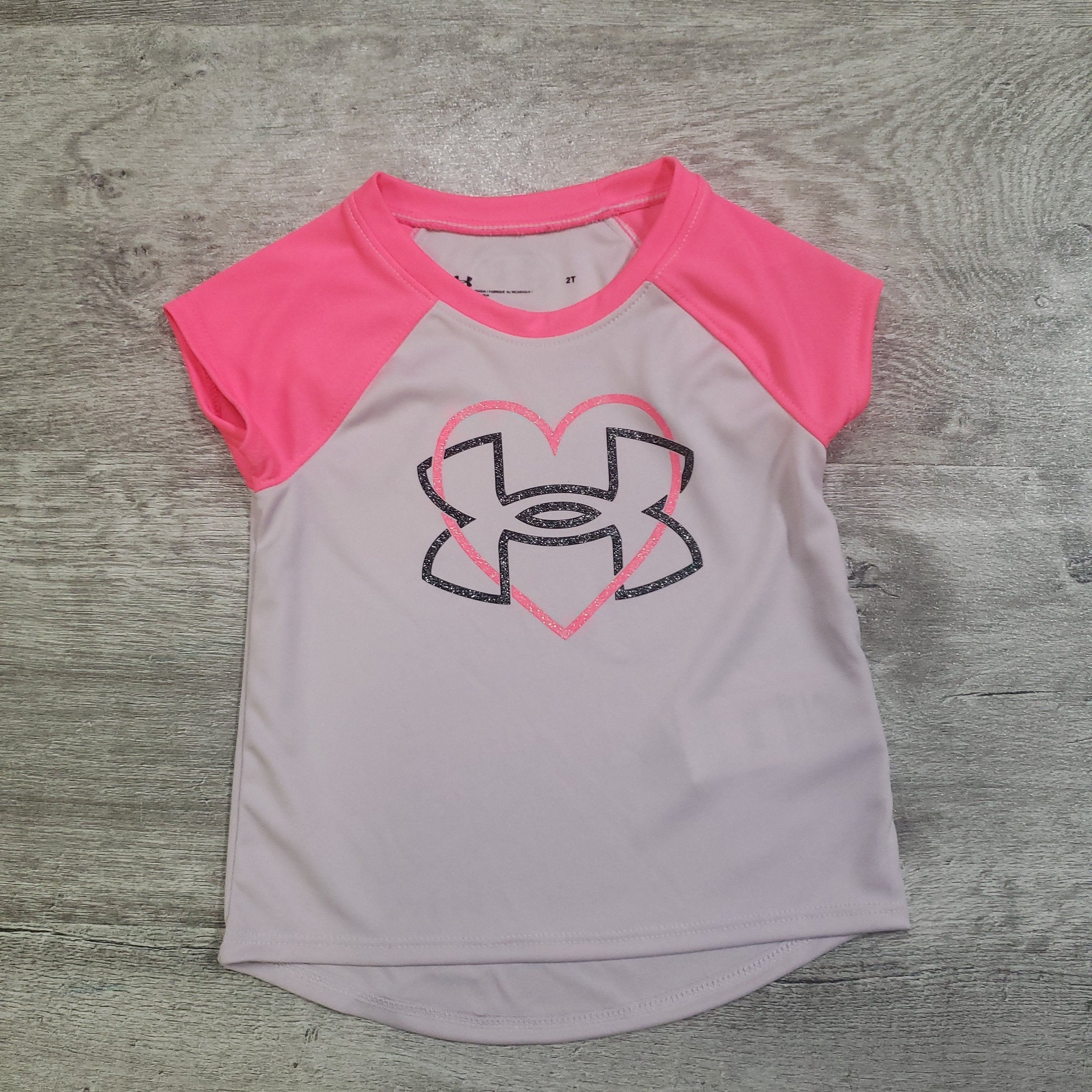 Under Armour Girls' Glitter Entwined Heart Short Sleeve Top - Cool Pink-UNDER ARMOUR-Little Giant Kidz